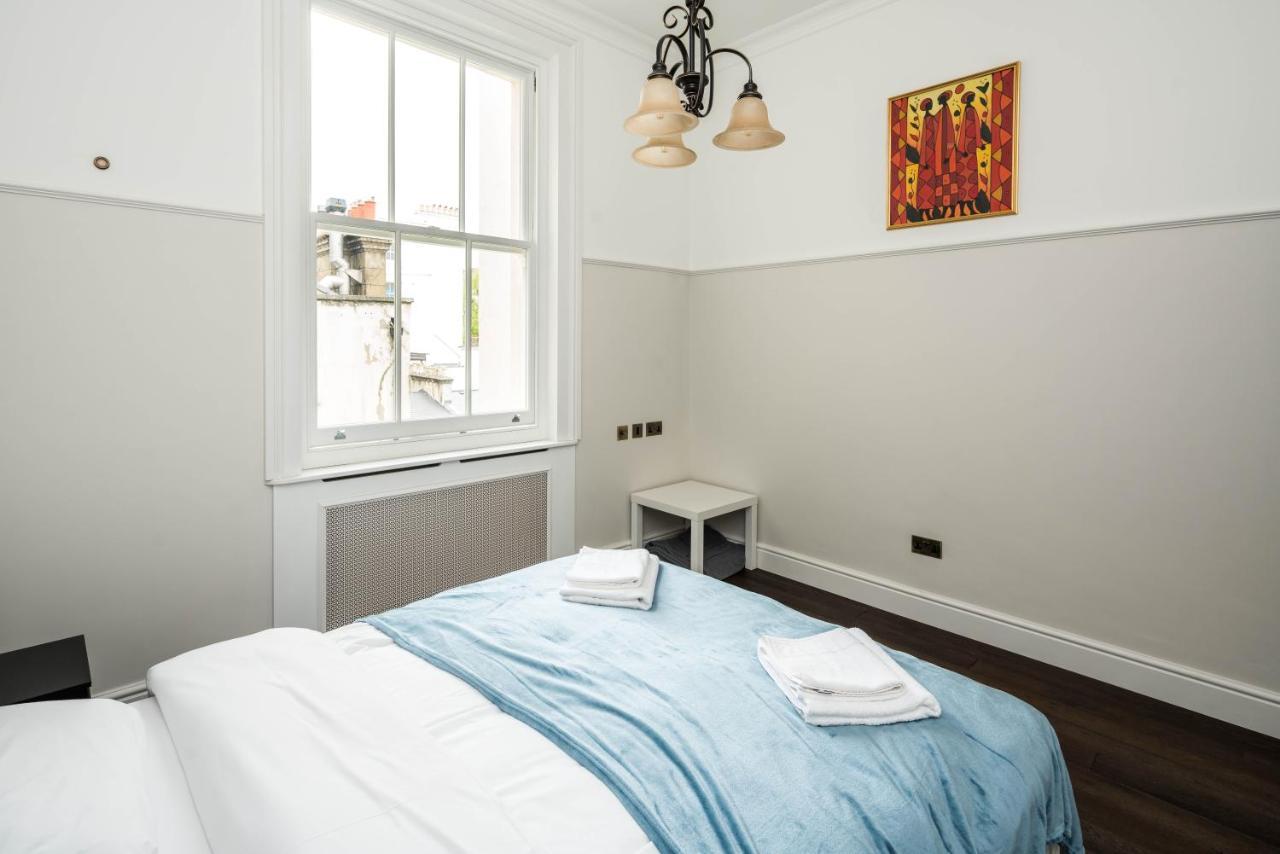 4 Bedroom House Up To 10 People At Heart Of Kensington And Chelsea London Eksteriør bilde